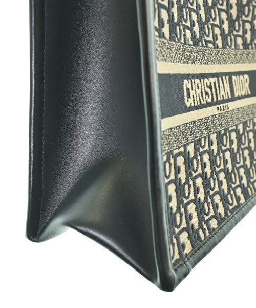 Christian Dior กระเป๋าถือขนาดใหญ่