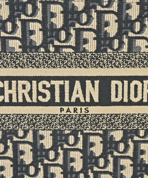 Christian Dior กระเป๋าถือขนาดใหญ่