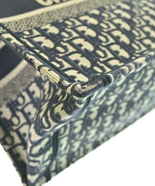 Christian Dior กระเป๋าถือขนาดใหญ่