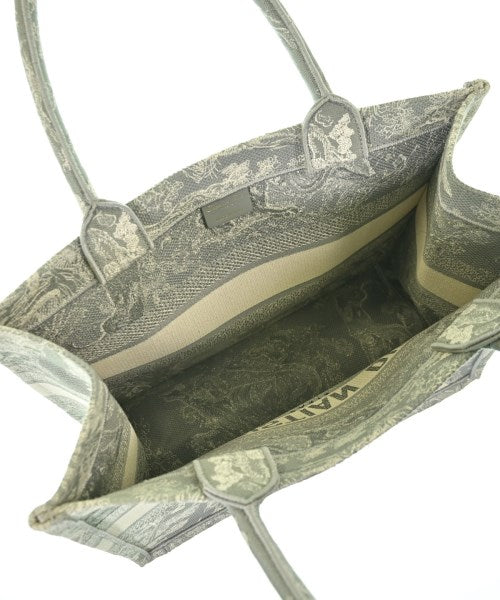 Christian Dior กระเป๋าถือขนาดใหญ่