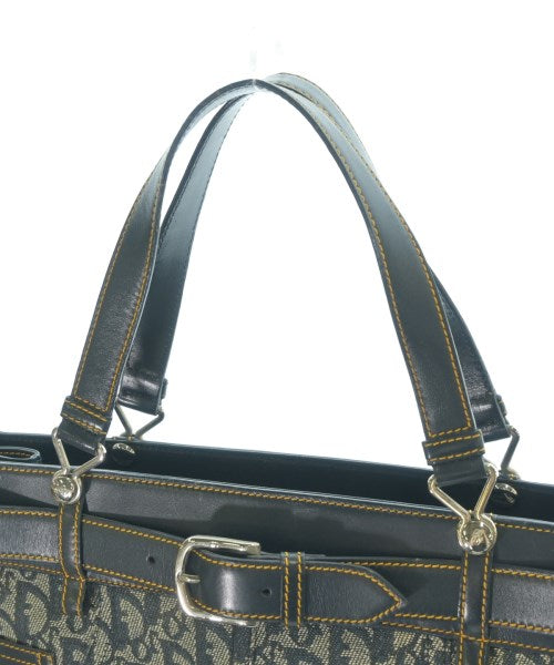 Christian Dior กระเป๋าถือ