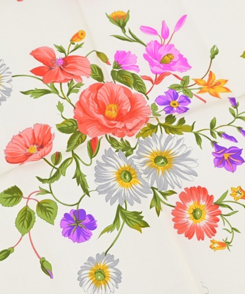 Christian Dior ผ้าพันคอ