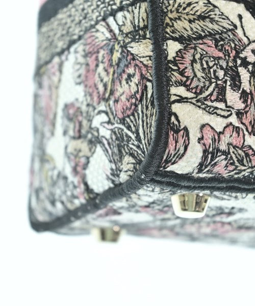 Christian Dior กระเป๋าถือ