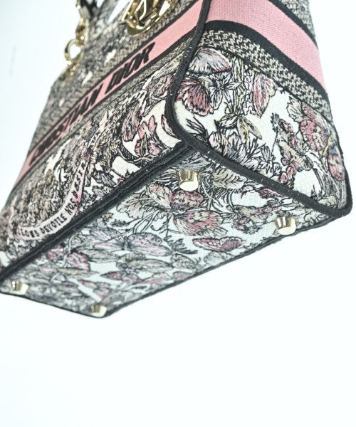 Christian Dior กระเป๋าถือ