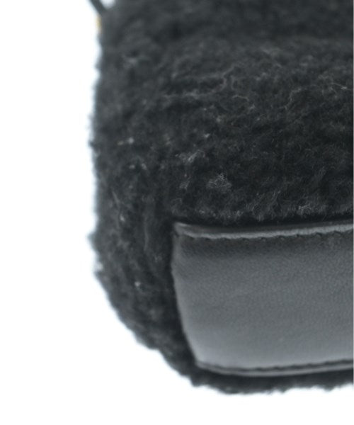 FENDI กระเป๋าสะพาย