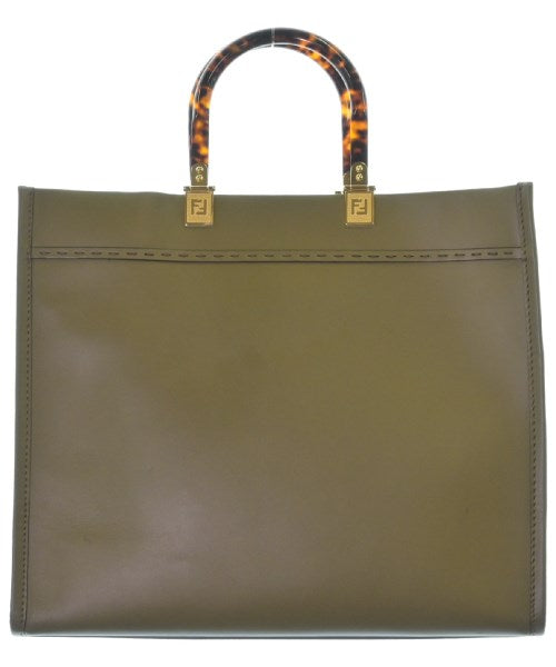 FENDI กระเป๋าถือขนาดใหญ่