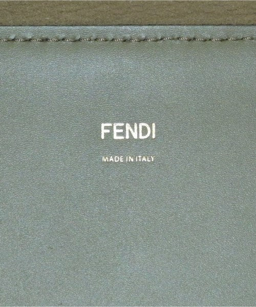 FENDI กระเป๋าถือขนาดใหญ่