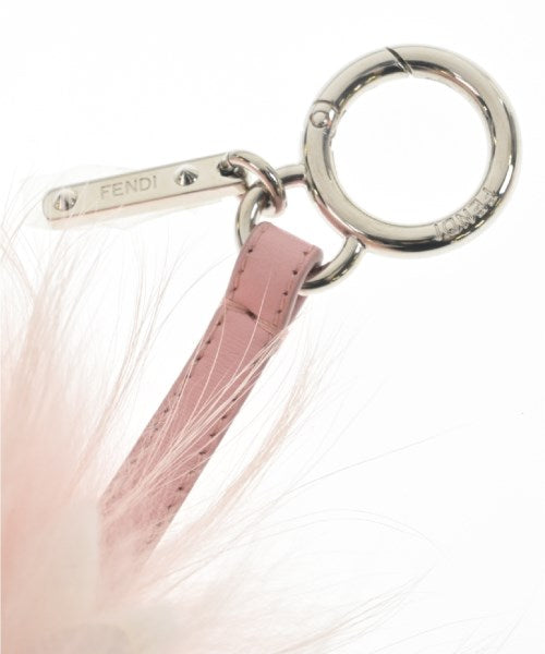 FENDI เครื่องประดับบนกระเป๋า