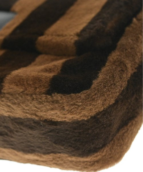 FENDI กระเป๋าสะพาย