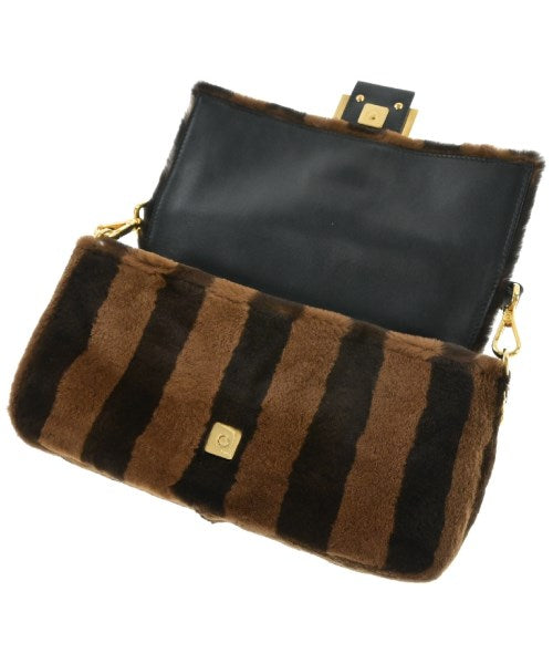 FENDI กระเป๋าสะพาย