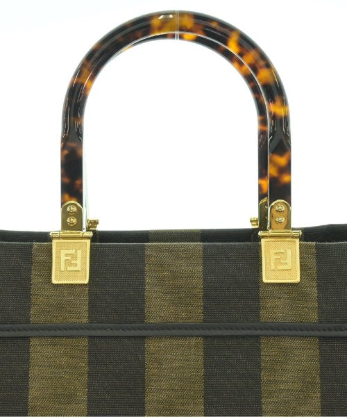 FENDI กระเป๋าถือขนาดใหญ่