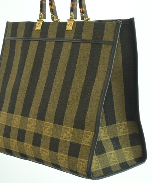 FENDI กระเป๋าถือขนาดใหญ่