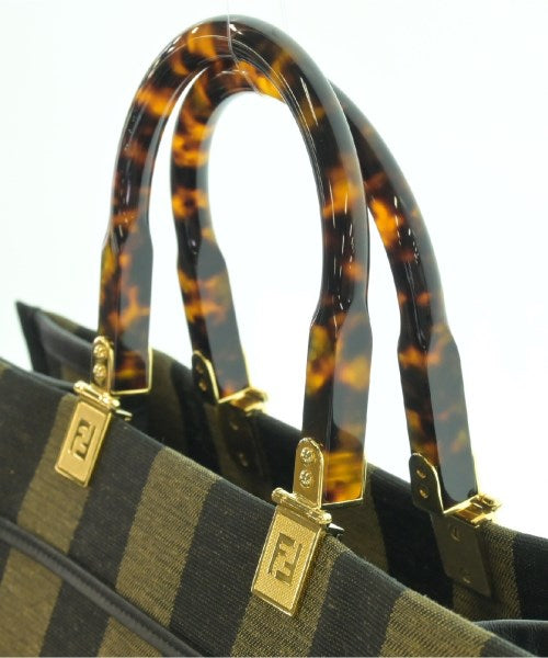 FENDI กระเป๋าถือขนาดใหญ่
