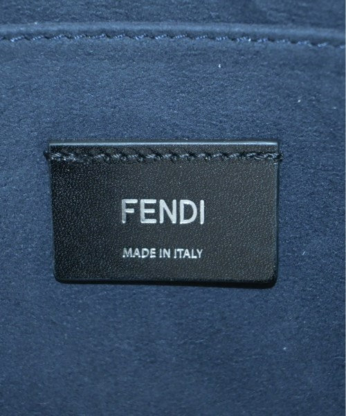 FENDI คลัตช์