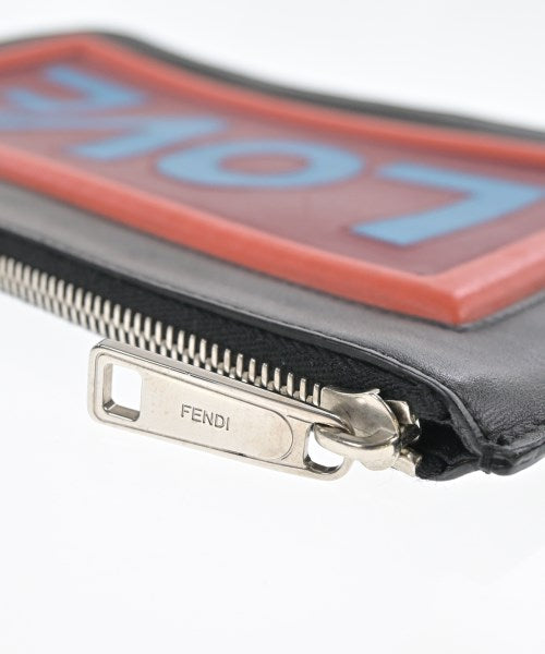 FENDI คลัตช์