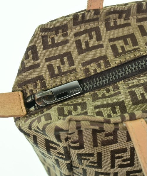FENDI กระเป๋าถือ