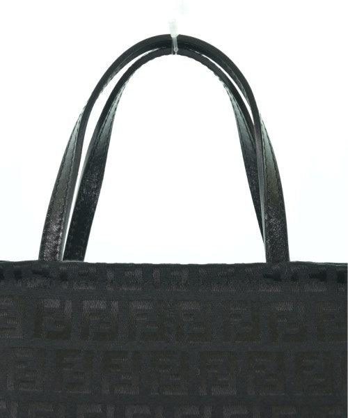 FENDI กระเป๋าถือ