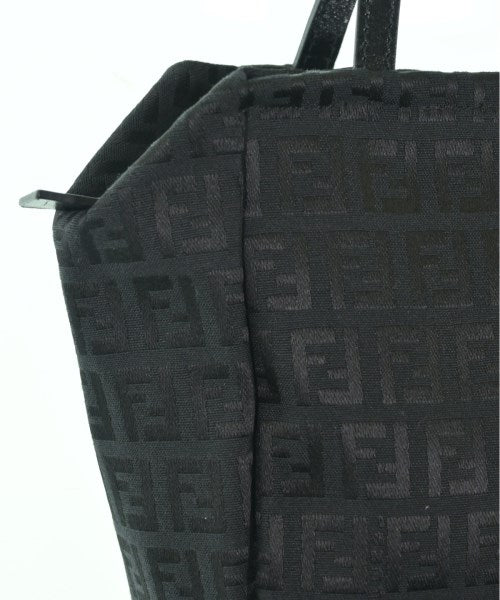 FENDI กระเป๋าถือ