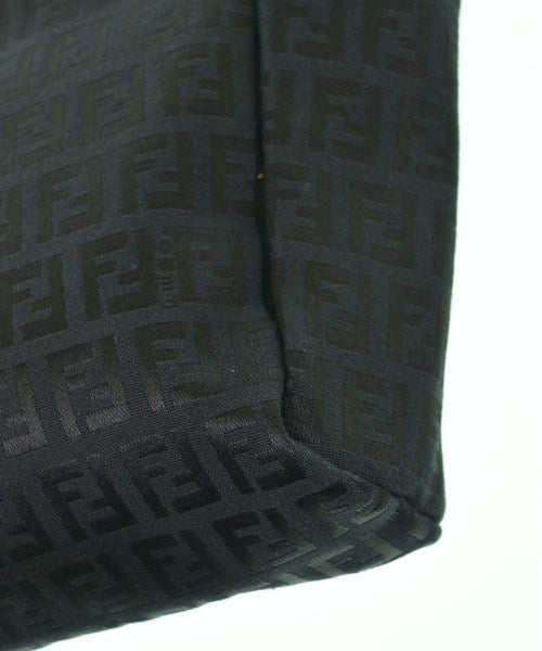 FENDI กระเป๋าถือ