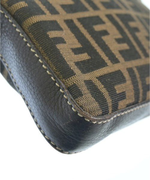 FENDI กระเป๋าสะพาย