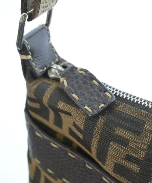 FENDI กระเป๋าสะพาย