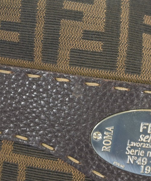 FENDI กระเป๋าสะพาย