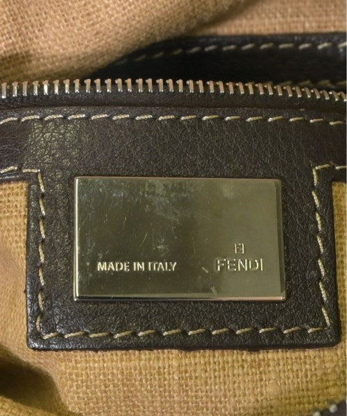 FENDI กระเป๋าสะพาย