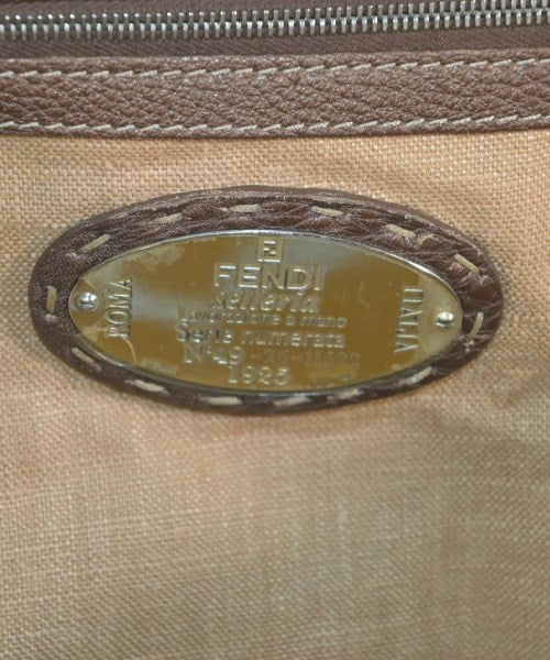 FENDI กระเป๋าถือ