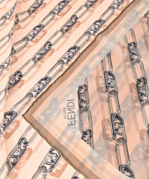 FENDI ผ้าพันคอ