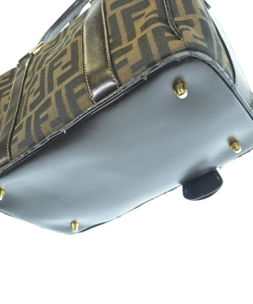 FENDI กระเป๋าสะพาย