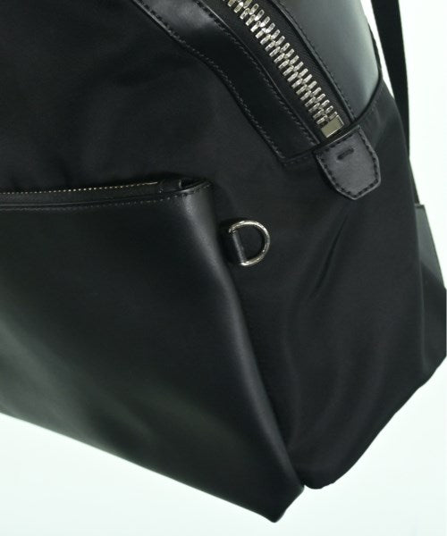 FENDI เป้สะพายหลัง