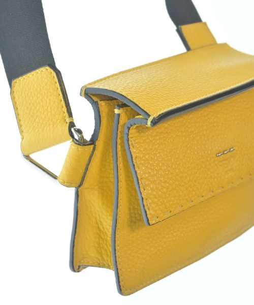 FENDI กระเป๋าสะพาย