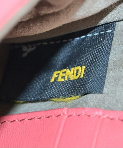 FENDI กระเป๋าสะพาย