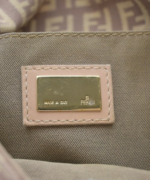 FENDI กระเป๋าสะพาย