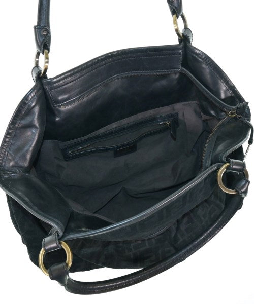 FENDI กระเป๋าถือขนาดใหญ่