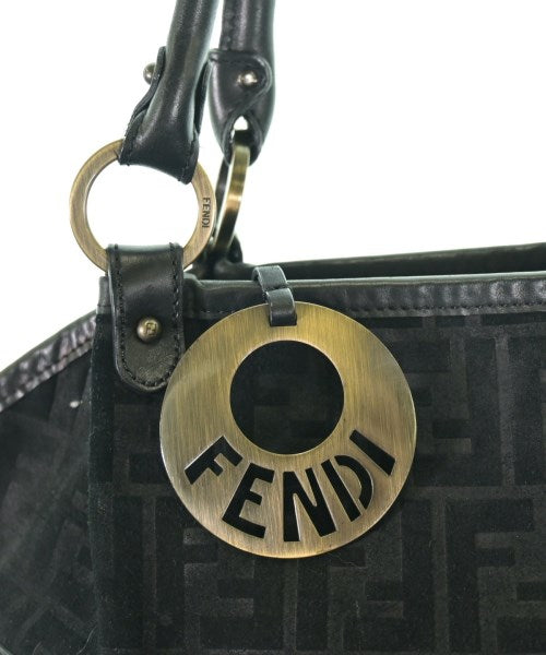 FENDI กระเป๋าถือขนาดใหญ่