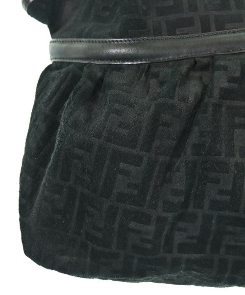 FENDI กระเป๋าถือขนาดใหญ่