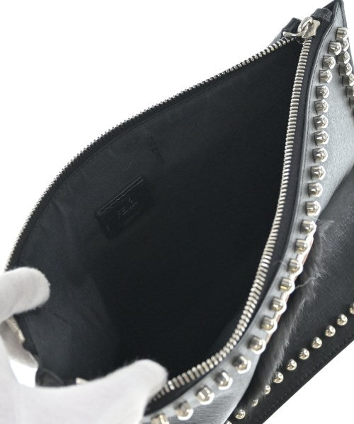 FENDI คลัตช์