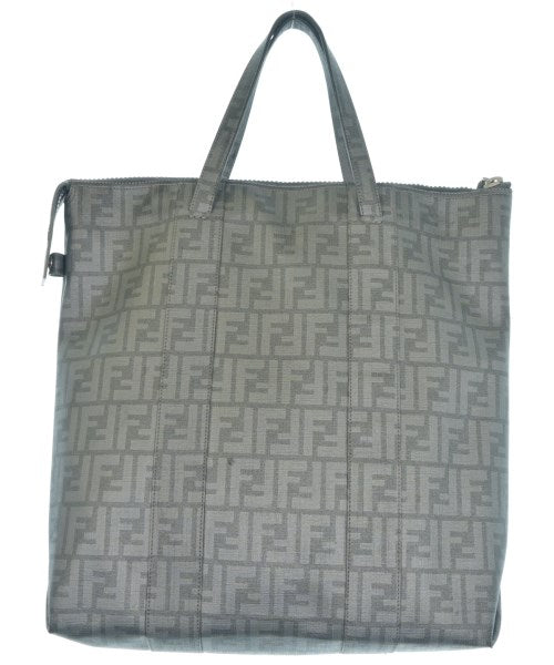 FENDI กระเป๋าถือขนาดใหญ่