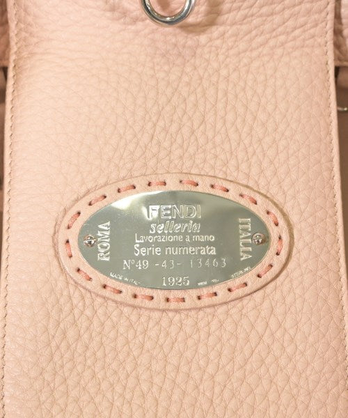 FENDI กระเป๋าถือขนาดใหญ่