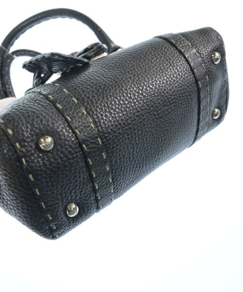 FENDI กระเป๋าถือ