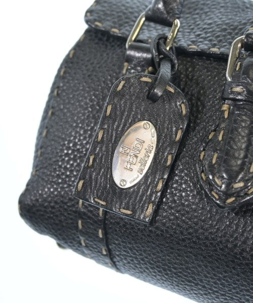 FENDI กระเป๋าถือ