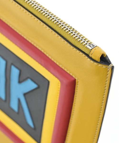 FENDI คลัตช์
