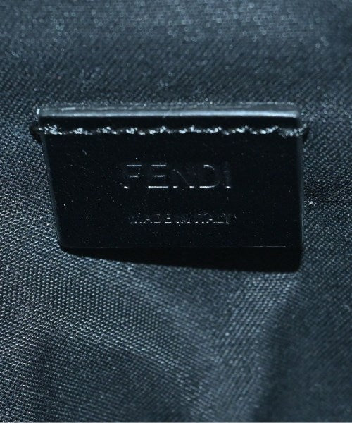 FENDI คลัตช์