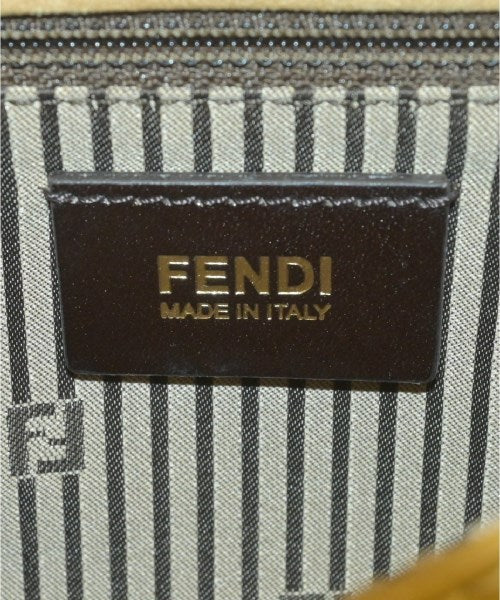 FENDI กระเป๋าสะพาย