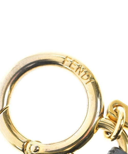 FENDI เครื่องประดับบนกระเป๋า