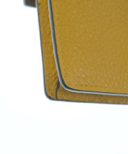 FENDI กระเป๋าสะพาย