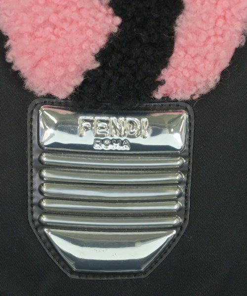 FENDI กระเป๋าถือขนาดใหญ่