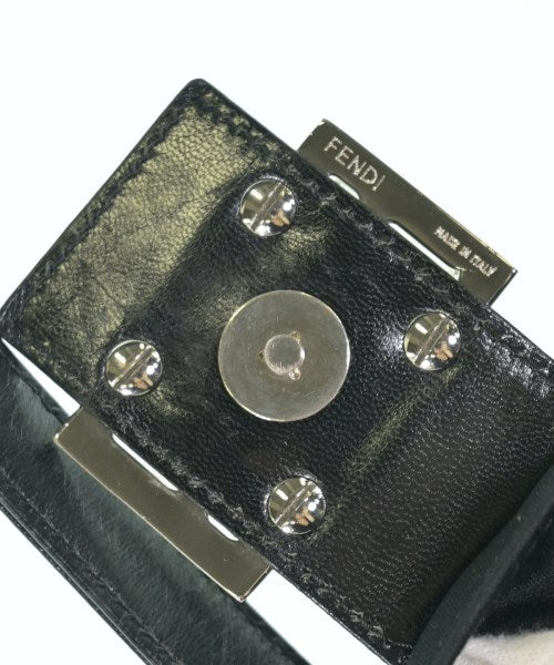 FENDI กระเป๋าสะพาย