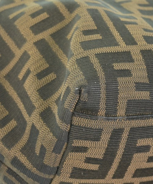FENDI กระเป๋าถือ